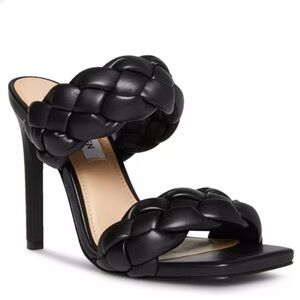Steve Madden Black Woven Slide Sandal - NEW & NEVER WORN